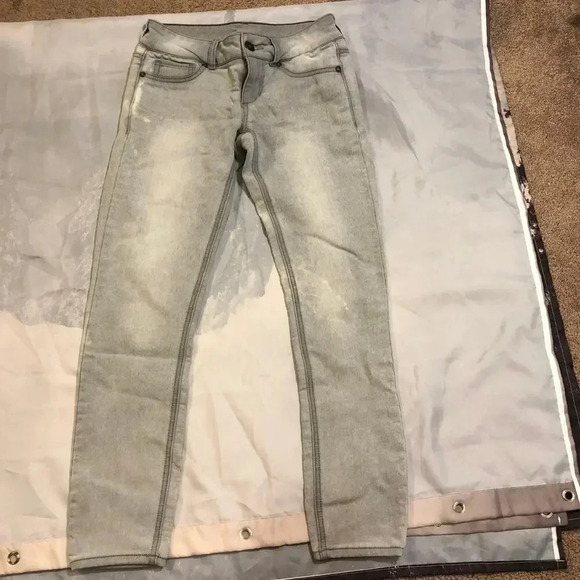 Maurices light washed gray low rise women Jeans size S-S pockets - Picture 1 of 5